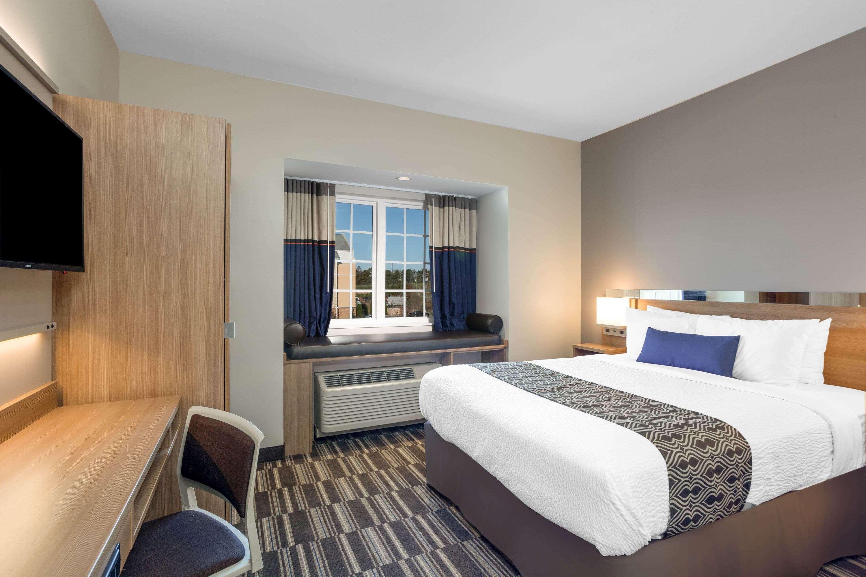 Microtel Inn Suites By Wyndham South Hill Buitenkant foto